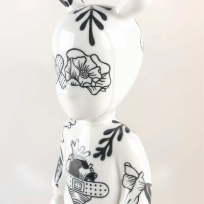 Henn Kim - The Guest, Lladro, Porcelain Sculpture
